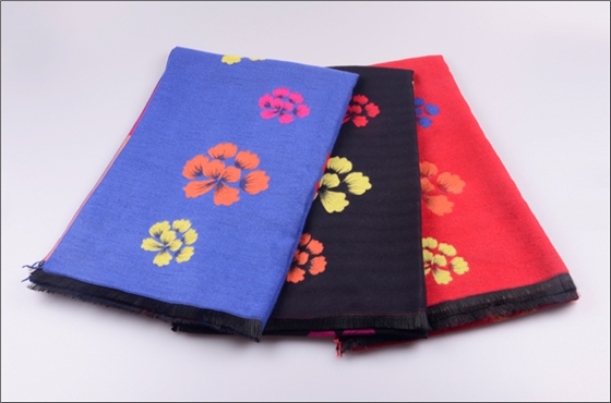 女士披肩 披肩定制 批發(fā)廠(chǎng)家 提花披肩