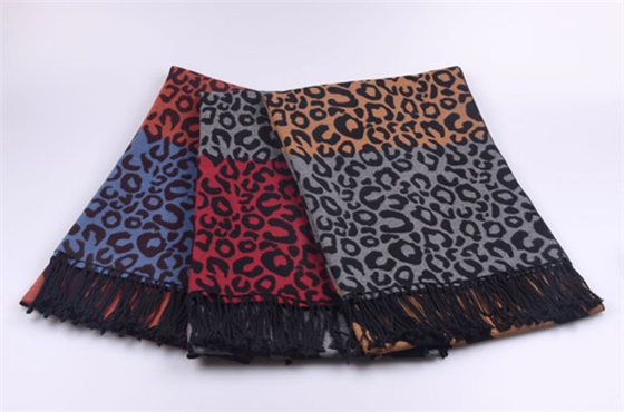 圍巾批發(fā)進貨網(wǎng)