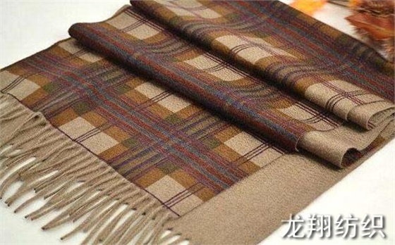 男士圍巾品牌:Loro Piana 男士圍巾品牌:Loro Piana