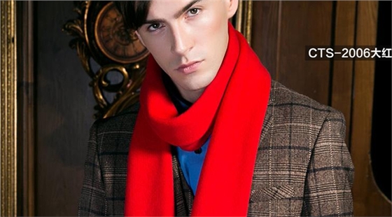 男士紅圍巾