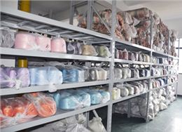 真絲拉絨圍巾原料倉庫