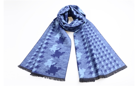 羊毛毯車,找好的毯子廠家 羊毛毯圖