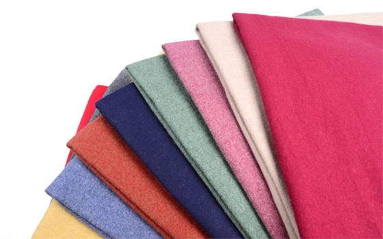 格子圍巾,點(diǎn)擊查看 圍巾圖