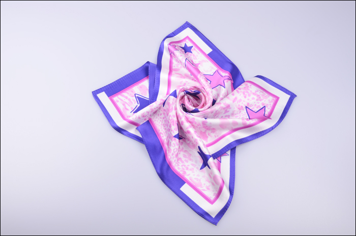 真絲圍巾 圍巾批發(fā) 印花圍巾 真絲圍巾 圍巾批發(fā) 印花圍巾