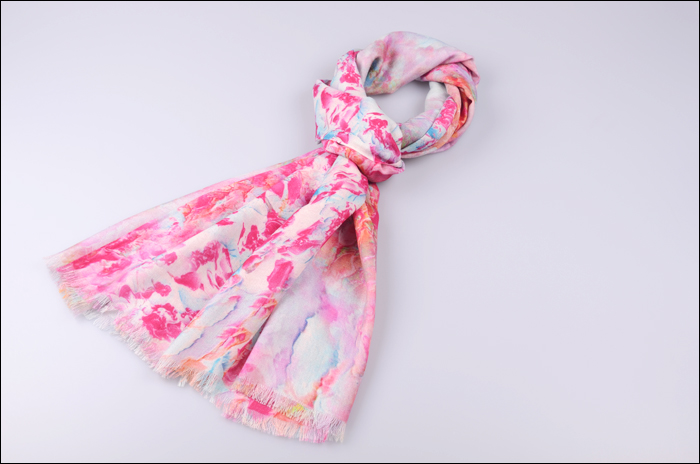 羊毛圍巾 羊毛噴繪披肩 圍巾披肩 圍巾批發(fā)