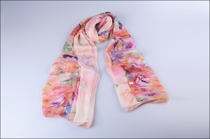 真絲絲巾 防曬絲巾 絲巾批發(fā) 真絲絲巾 防曬絲巾 絲巾批發(fā)