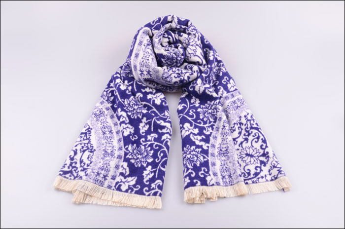 青花瓷披肩 提花披肩 拉絨披肩 圍巾批發(fā) 青花瓷披肩 提花披肩 拉絨披肩 圍巾批發(fā)