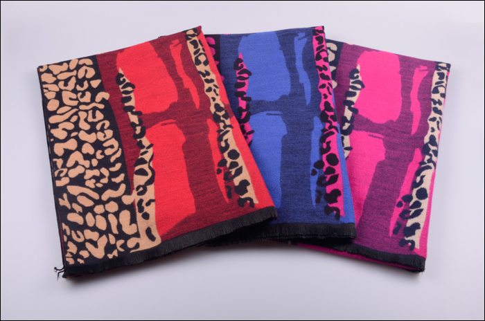 提花披肩 拉絨披肩 女士披肩 圍巾披肩 圍巾批發(fā) 提花披肩 拉絨披肩 女士披肩 圍巾披肩 圍巾批發(fā)