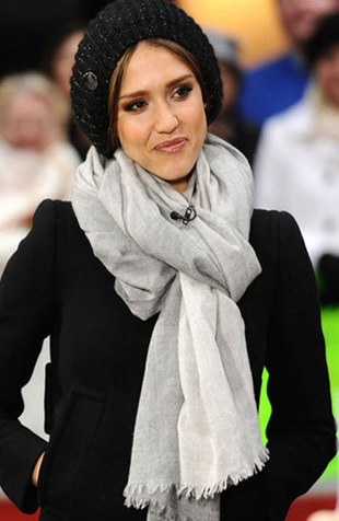 看膚色選圍巾 看膚色選圍巾