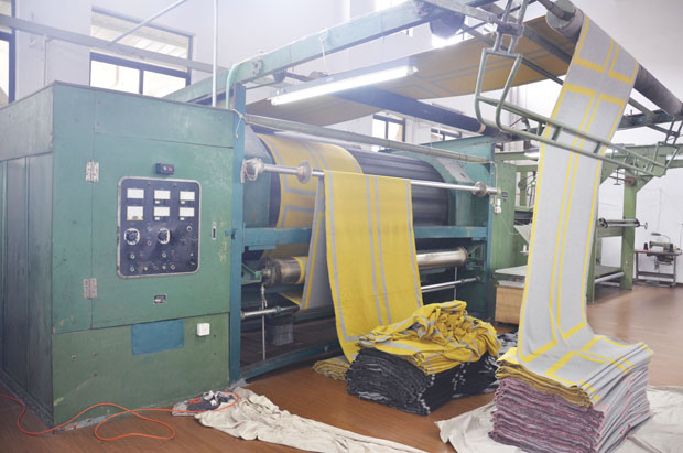 羊絨圍巾生產(chǎn)設備 羊絨圍巾生產(chǎn)設備