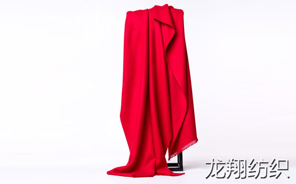 紅色羊絨披肩 紅色羊絨披肩