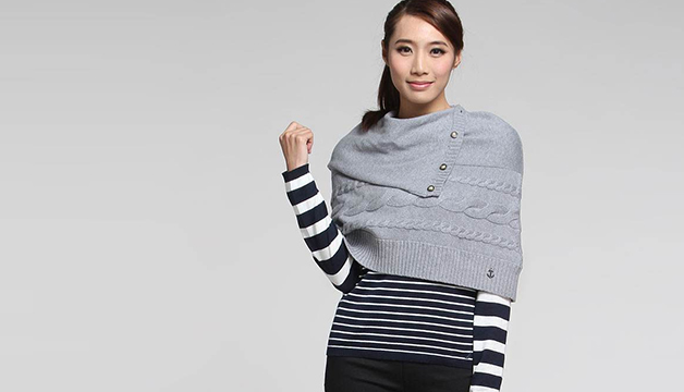 淺灰色與黑色披肩 淺灰色與黑色披肩