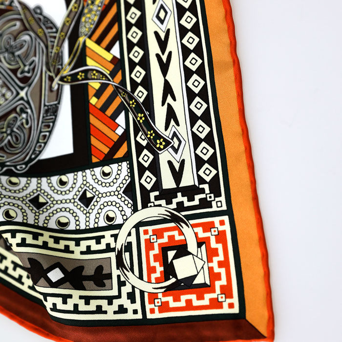 旖旎之夢(mèng)絲巾細(xì)節(jié)圖