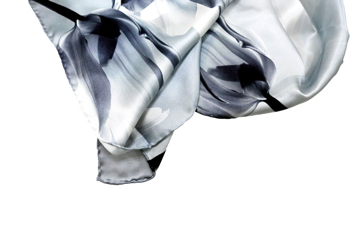 蓮開并蒂絲巾細(xì)節(jié)圖