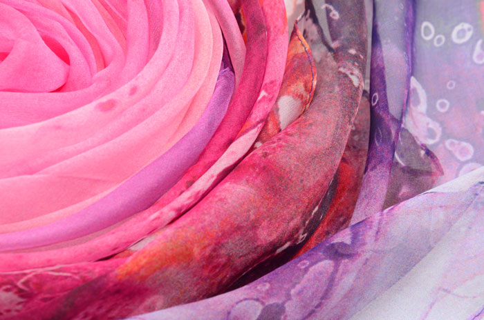 萬(wàn)紫千紅絲巾細(xì)節(jié)圖