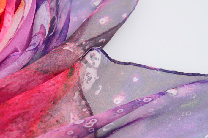 萬(wàn)紫千紅絲巾細(xì)節(jié)圖