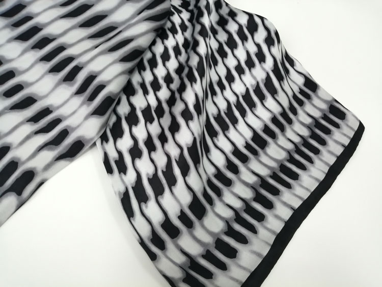 幻想空間白細節(jié)圖