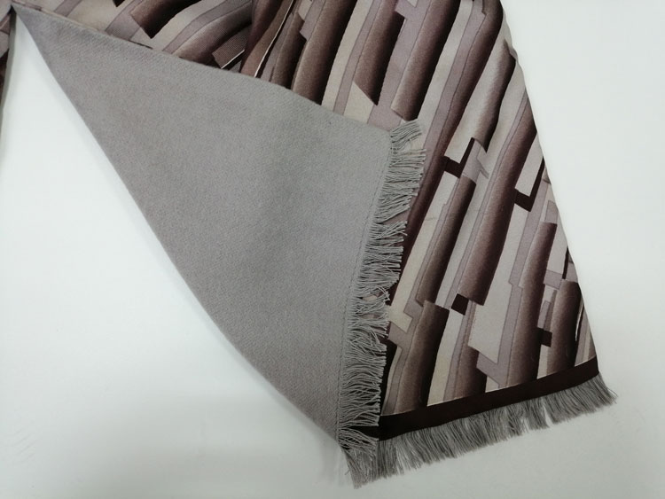 魅力幾何男士圍巾細(xì)節(jié)圖