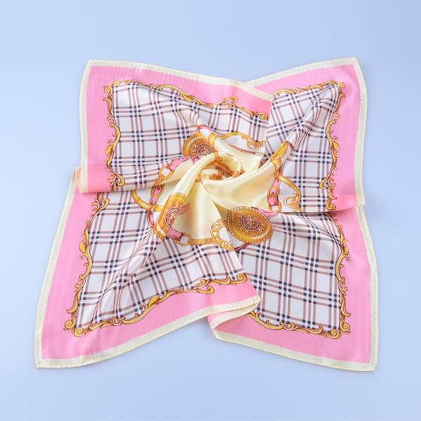 素縐緞印花方巾 素縐緞印花方巾