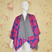 秋冬印花開叉披肩 秋冬印花開叉披肩